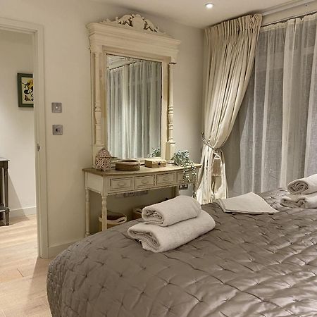Walcot Yard With Parking, Bath Keys Apartment ภายนอก รูปภาพ