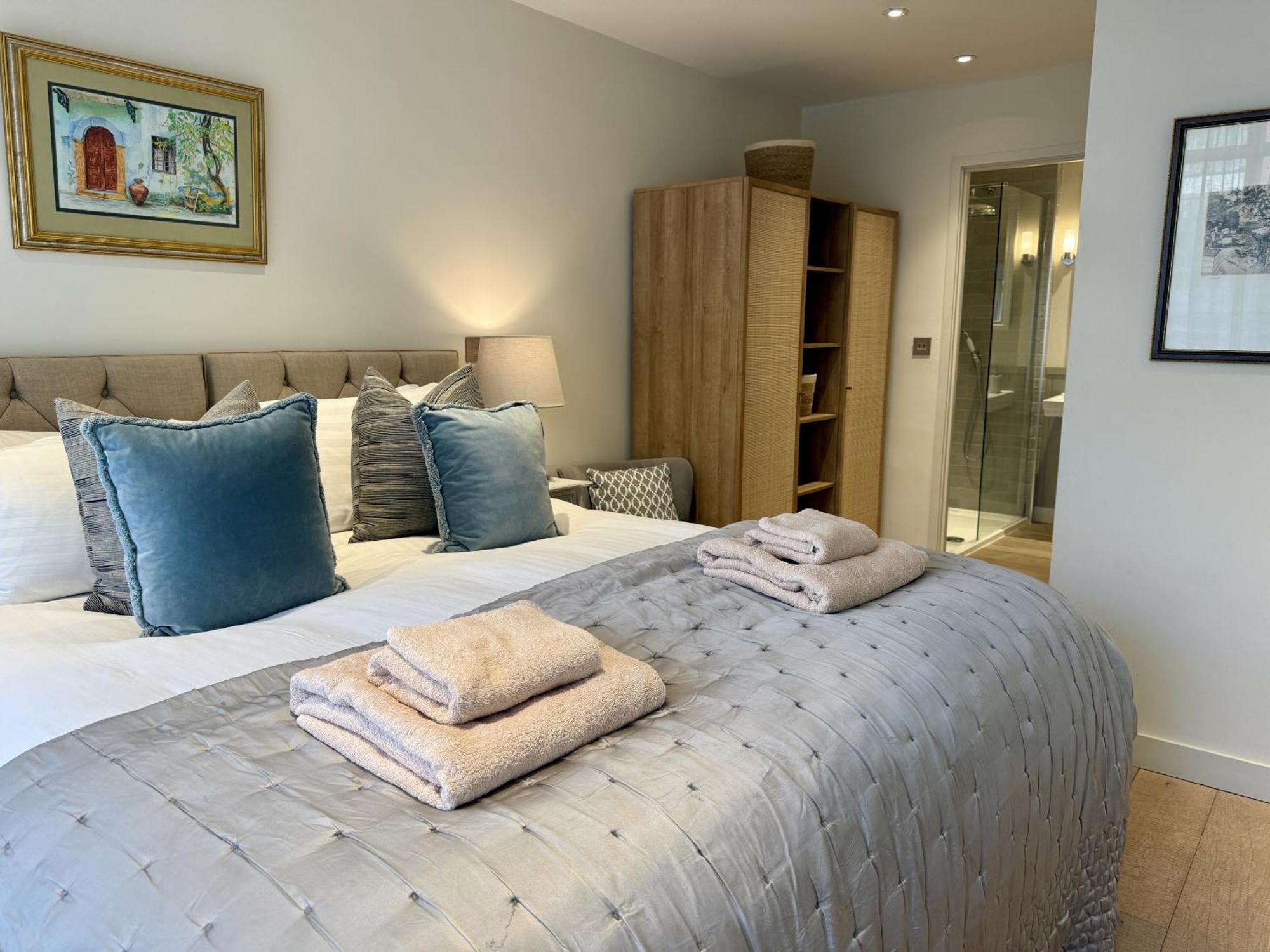 Walcot Yard With Parking, Bath Keys Apartment ภายนอก รูปภาพ